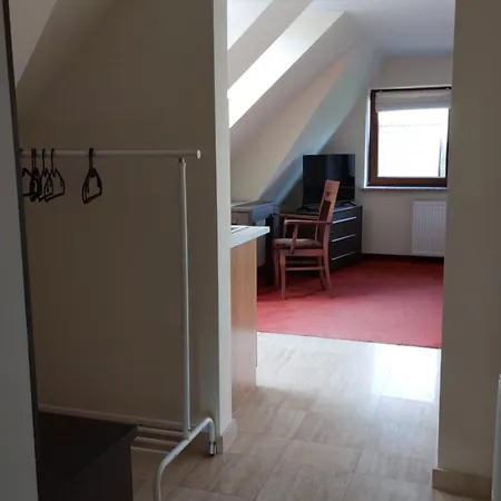 Poziom 986 Ξενοδοχείο με διαμερίσματα 3*