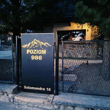 Poziom 986 Aparthotel 3*